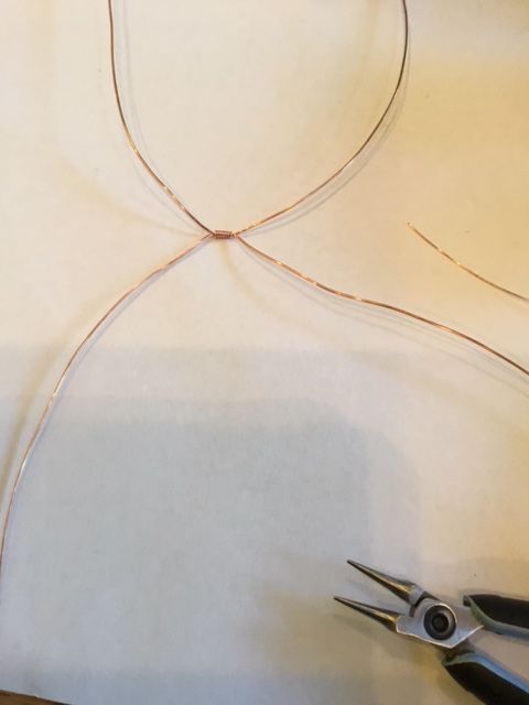 Karen Meador, Ph.D.'s Stone Twist Wrap - , Contemporary Wire Jewelry, Lashing, Wire Lashing, Wire Wrapping, Wrapping, Wire Wrapping Jewelry, spread the wires apart